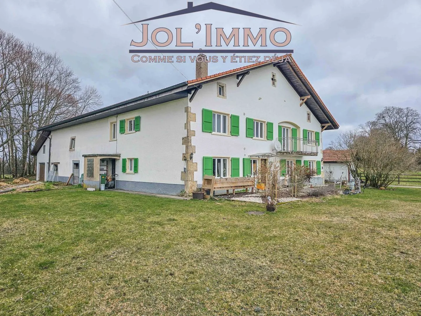 Schöne Farm im Herzen der Franches-Montagnes, nahe der Natur mit großem Grundstück - Foto 3 von 13
