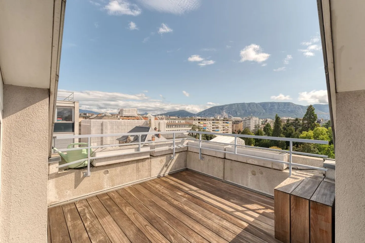 Magnifico attico con vista sul Salève! - Foto 1 di 4