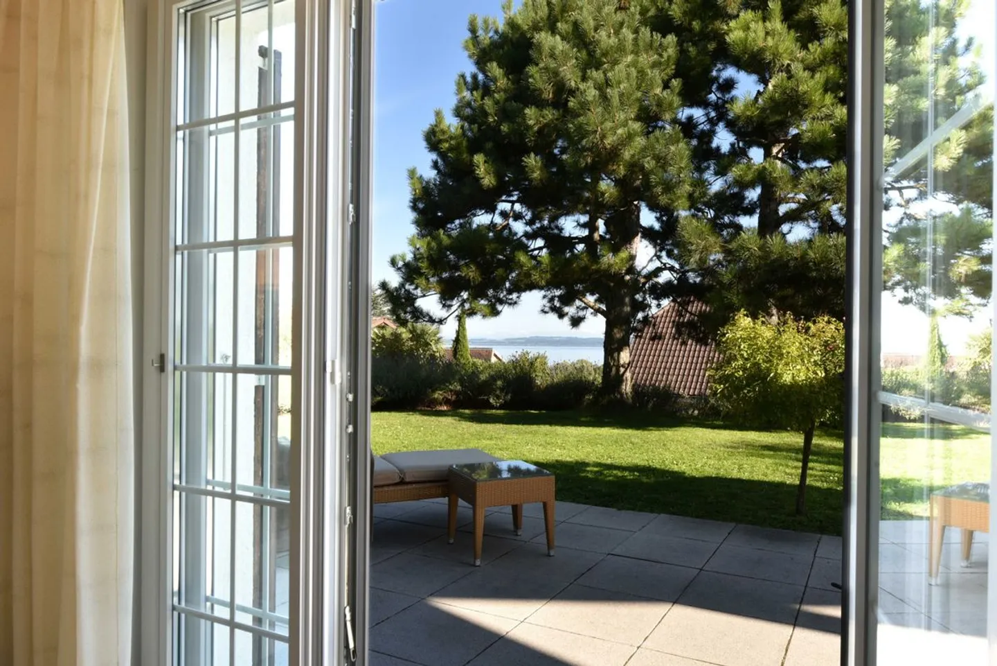 Villa indipendente, vista lago nel cuore dei vigneti - Foto 8 di 10