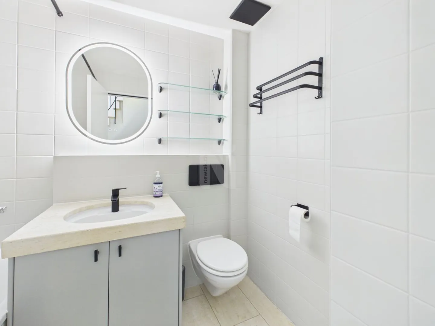 Frisch renovierte Maisonettewohnung im Herzen von Aesch - Photo 7 sur 12