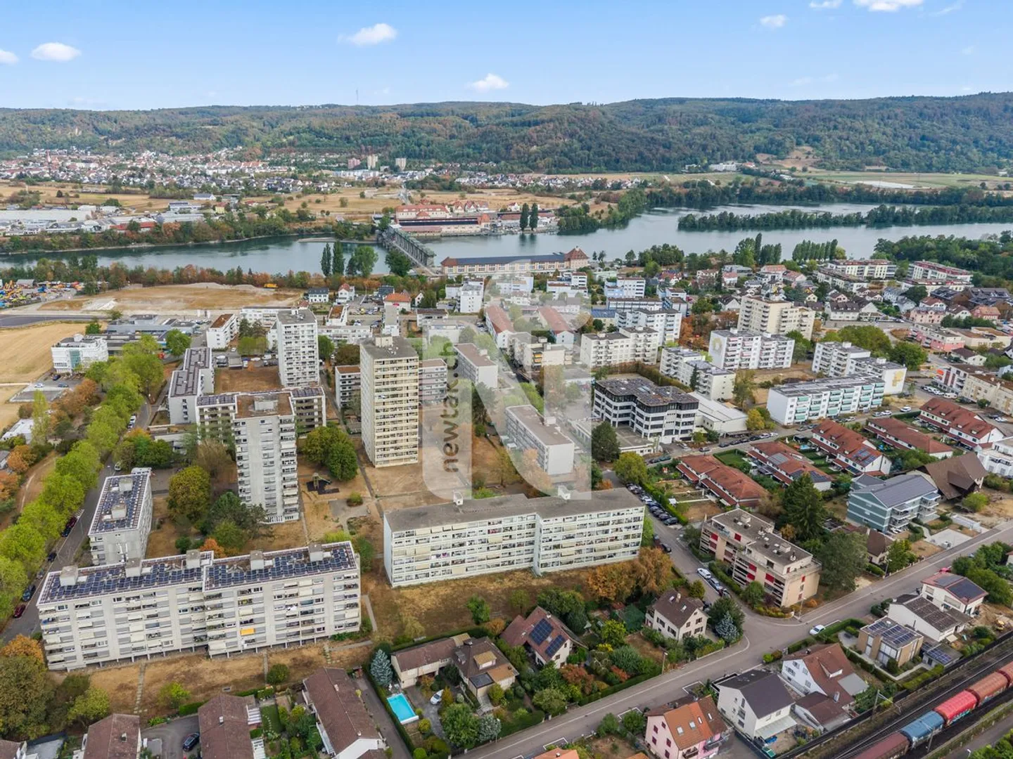 Attraktive 3.5-Zimmer-Wohnung mit 15 m² Balkon und Lift an gut erschlossener Lage in Rheinnähe - Photo 10 sur 12