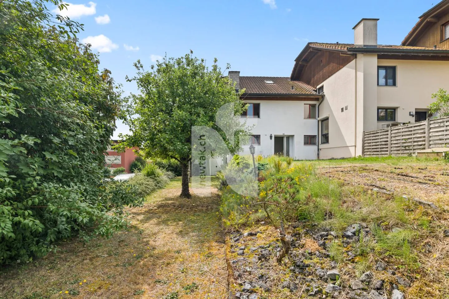 Familienfreundliches Reihenhaus mit Gärten - Foto 3 von 13