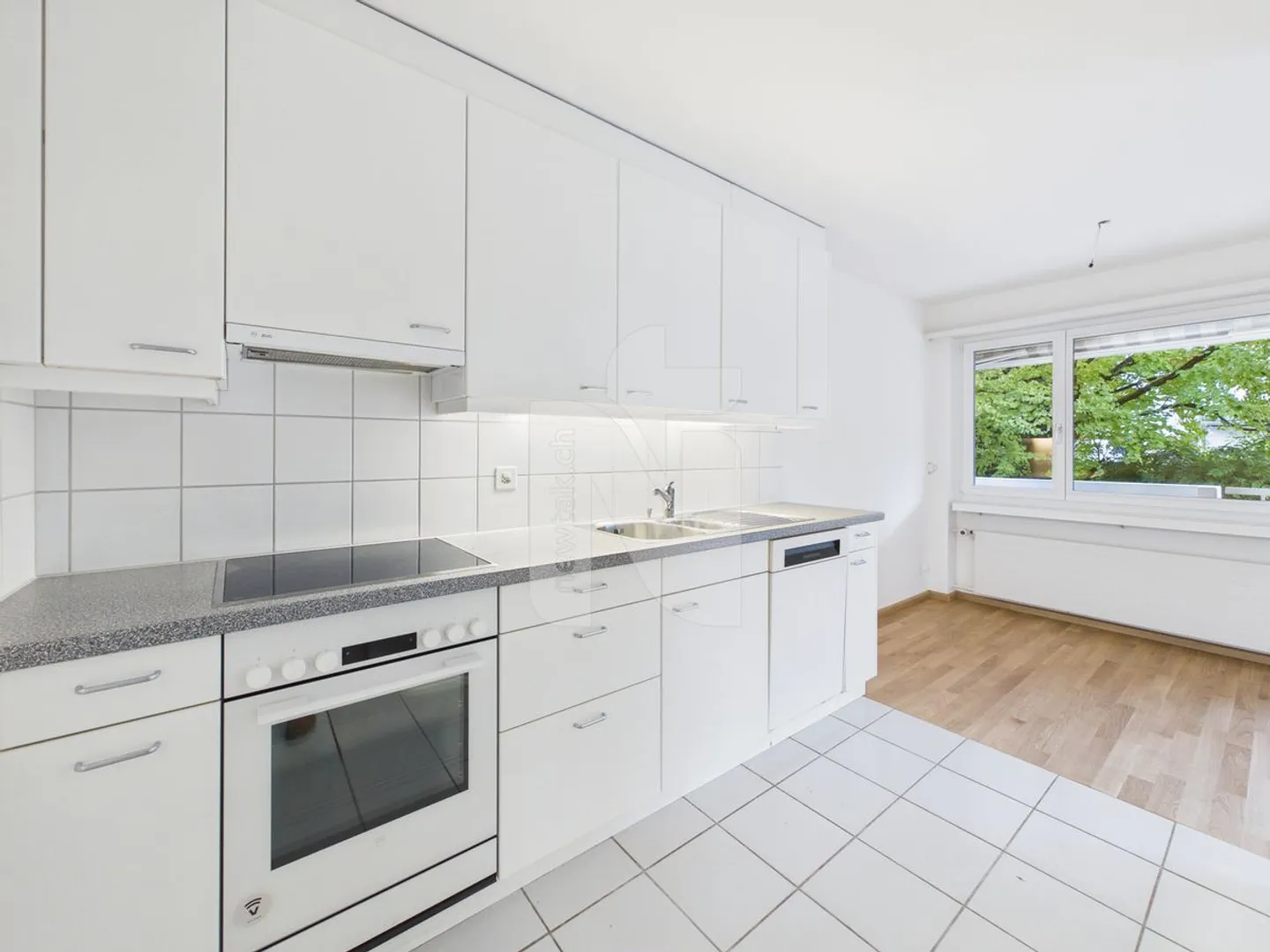 Attraktive 3.5-Zimmer-Wohnung in familienfreundlicher Lage von Binningen - Photo 7 of 12