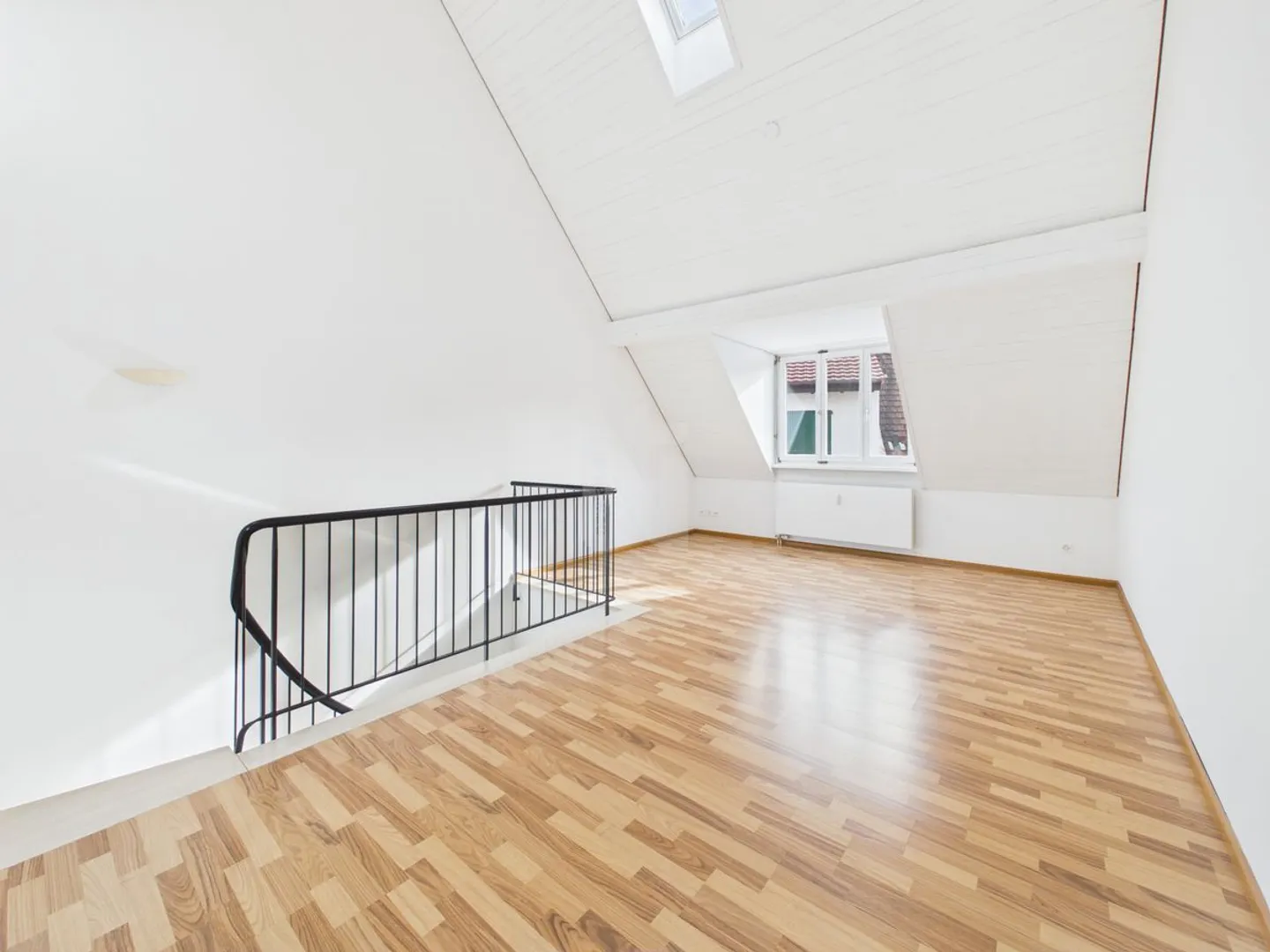 Frisch renovierte Maisonettewohnung im Herzen von Aesch - Photo 8 sur 12