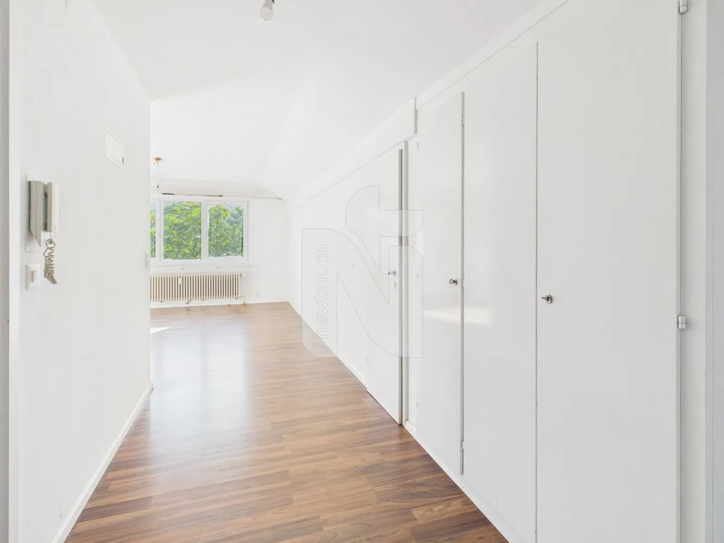 1-room apartment with beautiful view, large parking space and expansion options - Photo 2 of 13