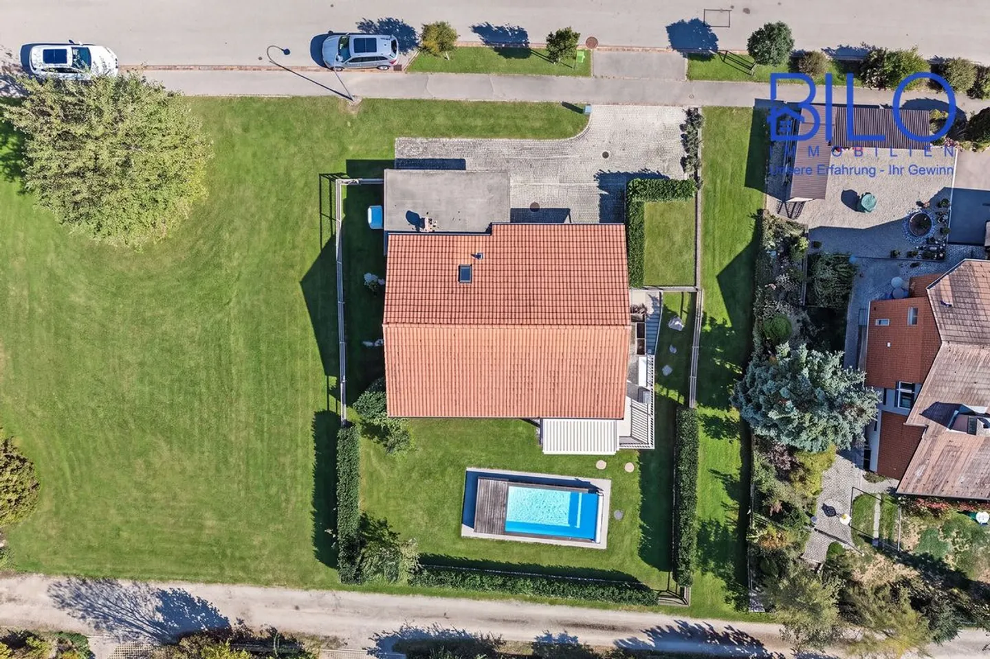 Oasis exclusive de 5,5 pièces : situé au calme avec vue et piscine - Photo 3 sur 13