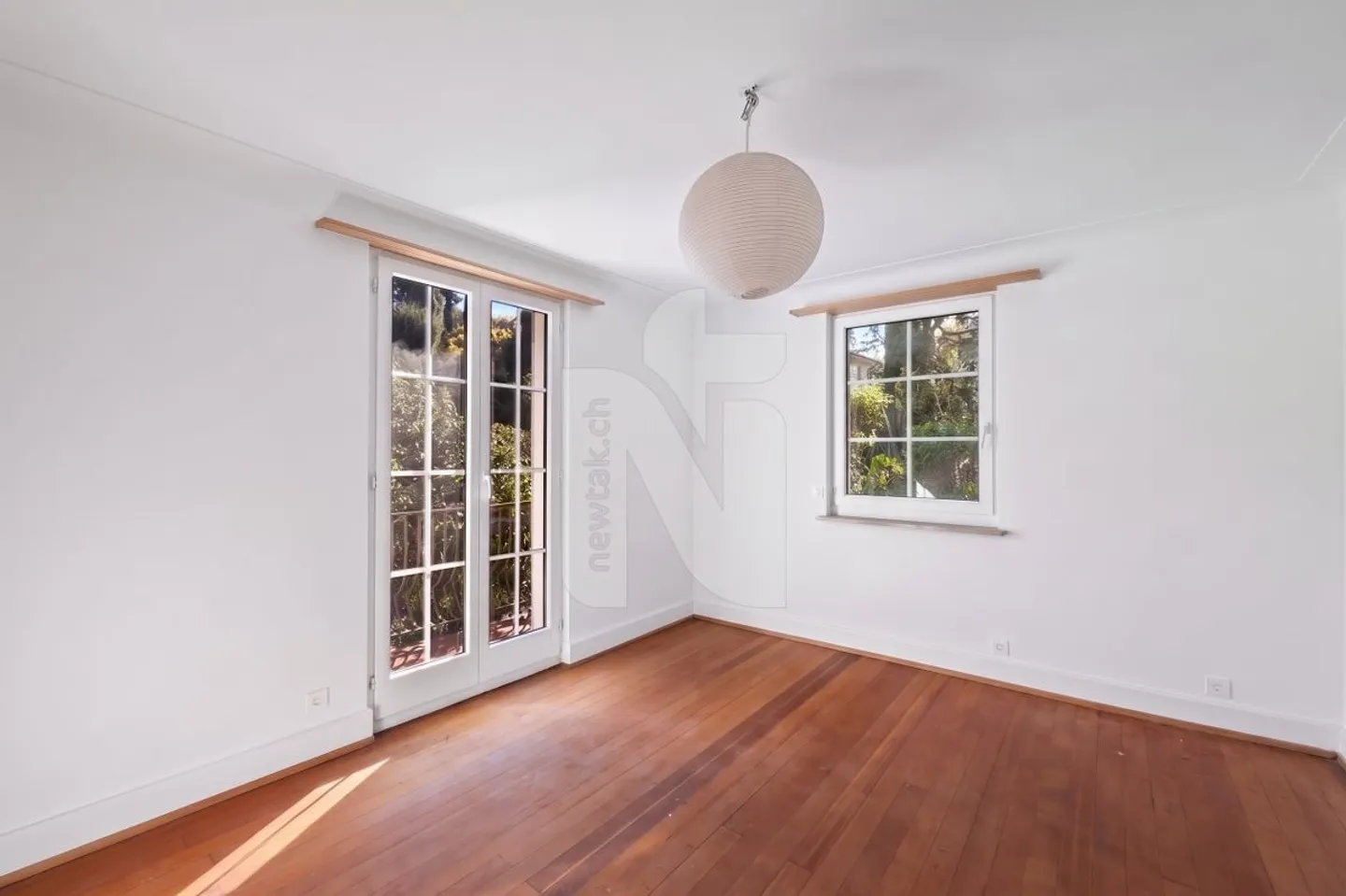 Casa bifamiliare adatta alle famiglie con appartamento, giardino e vista sui tetti di Basilea - Foto 8 di 13
