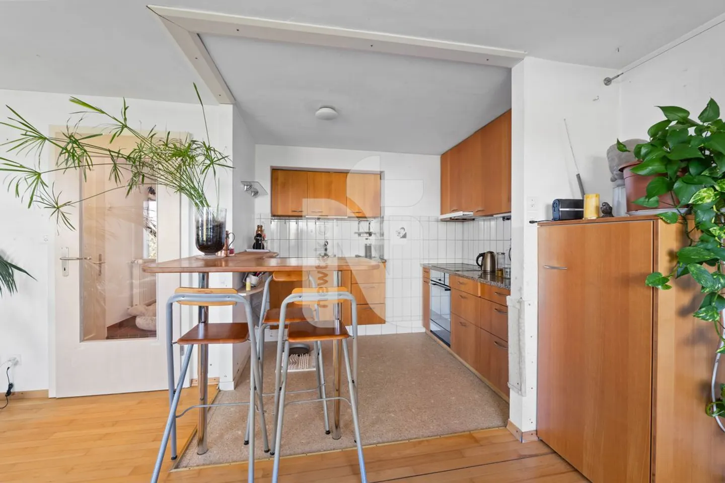 Casa bifamiliare adatta alle famiglie con appartamento, giardino e vista sui tetti di Basilea - Foto 10 di 13
