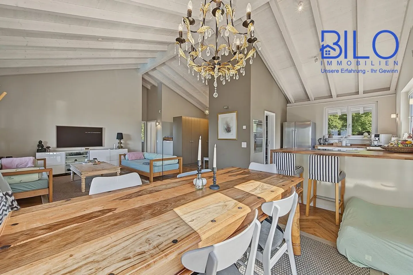 Oasis exclusive de 5,5 pièces : situé au calme avec vue et piscine - Photo 6 sur 13