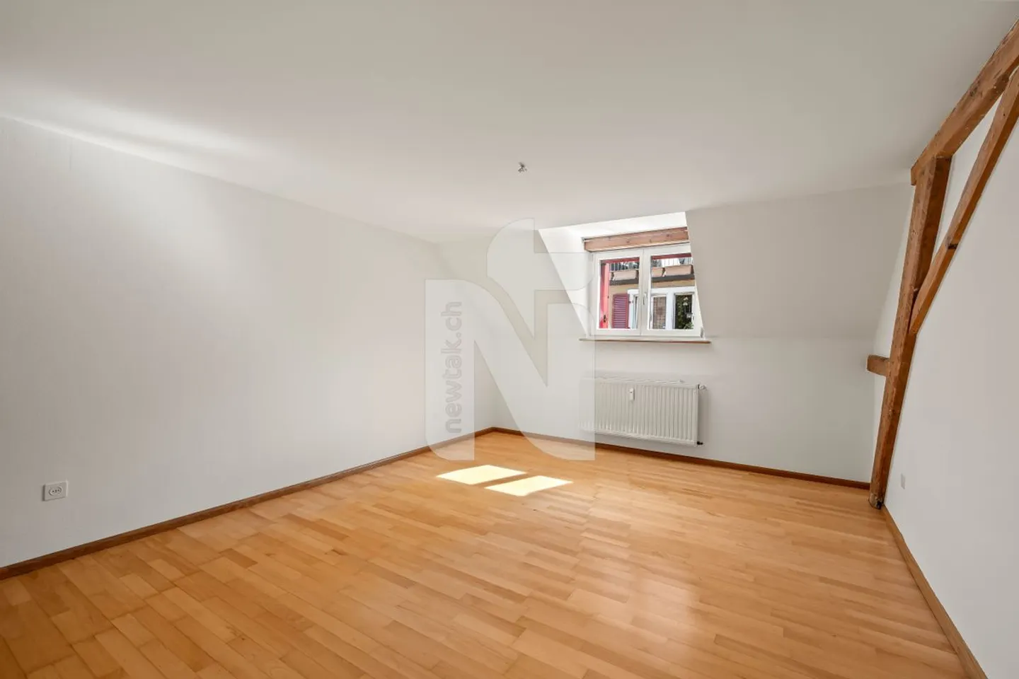 Attractive Yield Multi-Family House with Generous Living Units in Desirable Location in Binningen - Photo 7 of 13