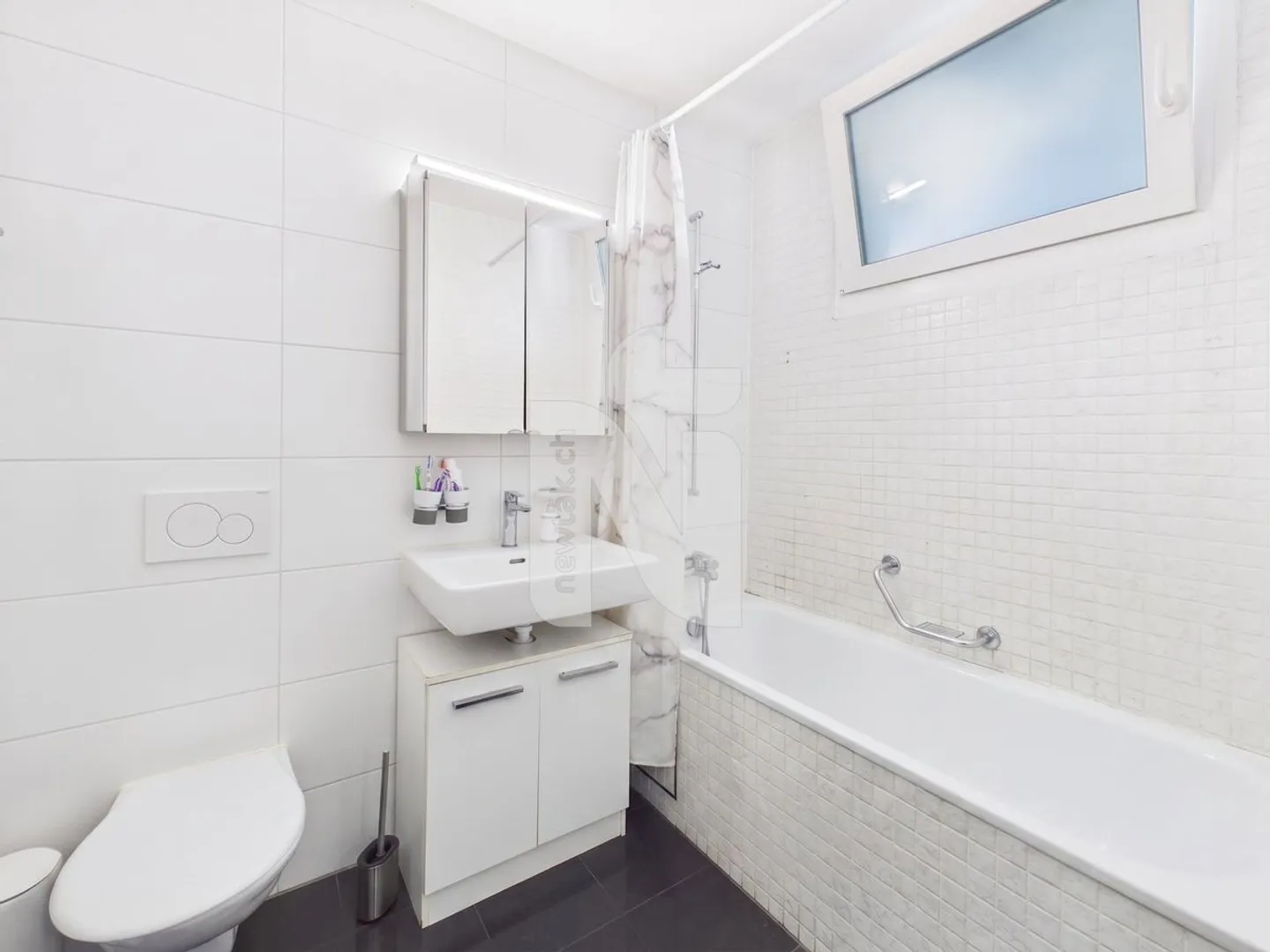 Attraktive 3.5-Zimmer-Wohnung mit 15 m² Balkon und Lift an gut erschlossener Lage in Rheinnähe - Photo 6 sur 12