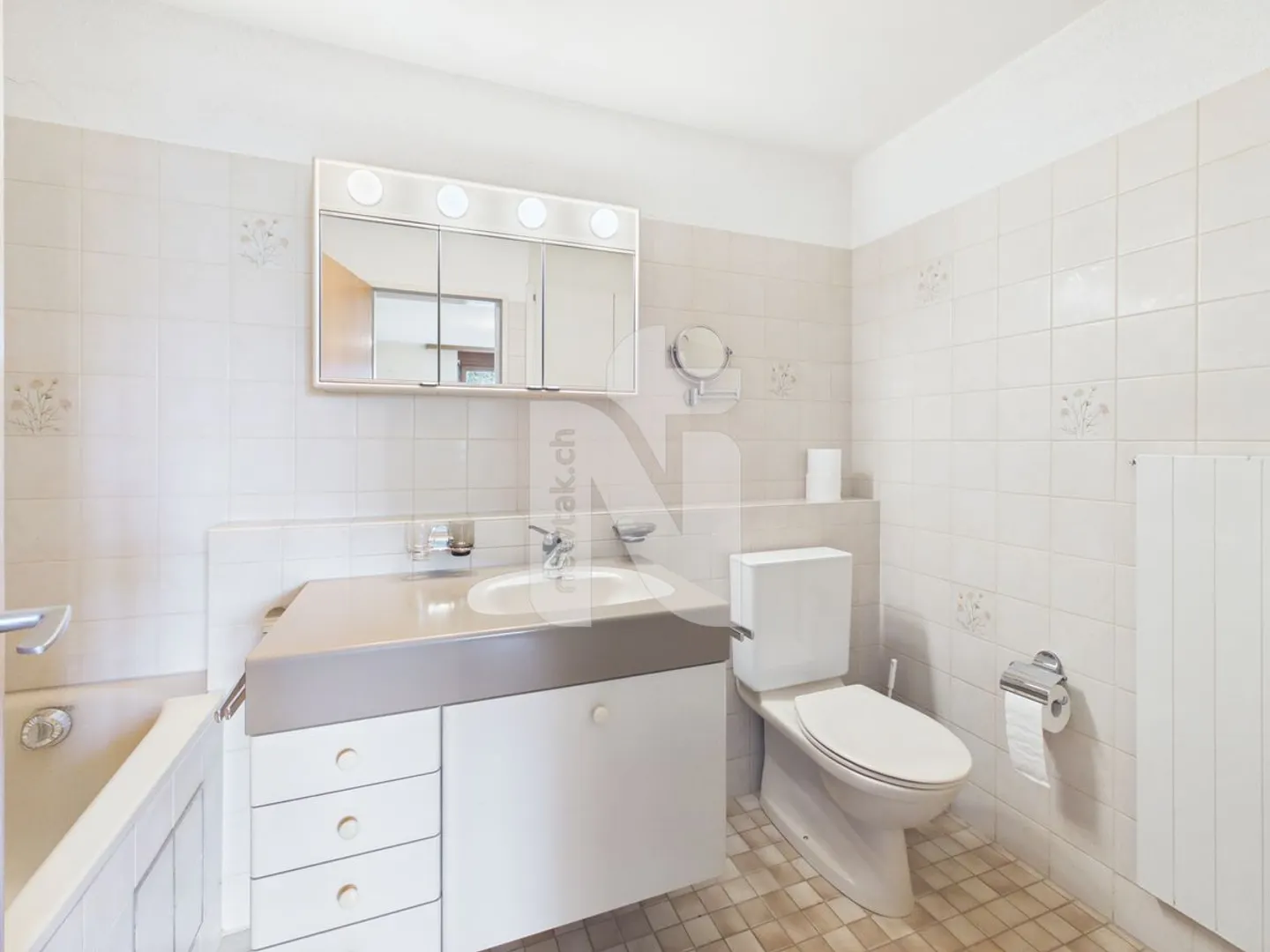 Geräumige Wohnung mit Balkon - Foto 10 von 13