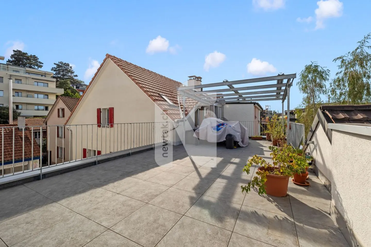 Attractive Yield Multi-Family House with Generous Living Units in Desirable Location in Binningen - Photo 11 of 13