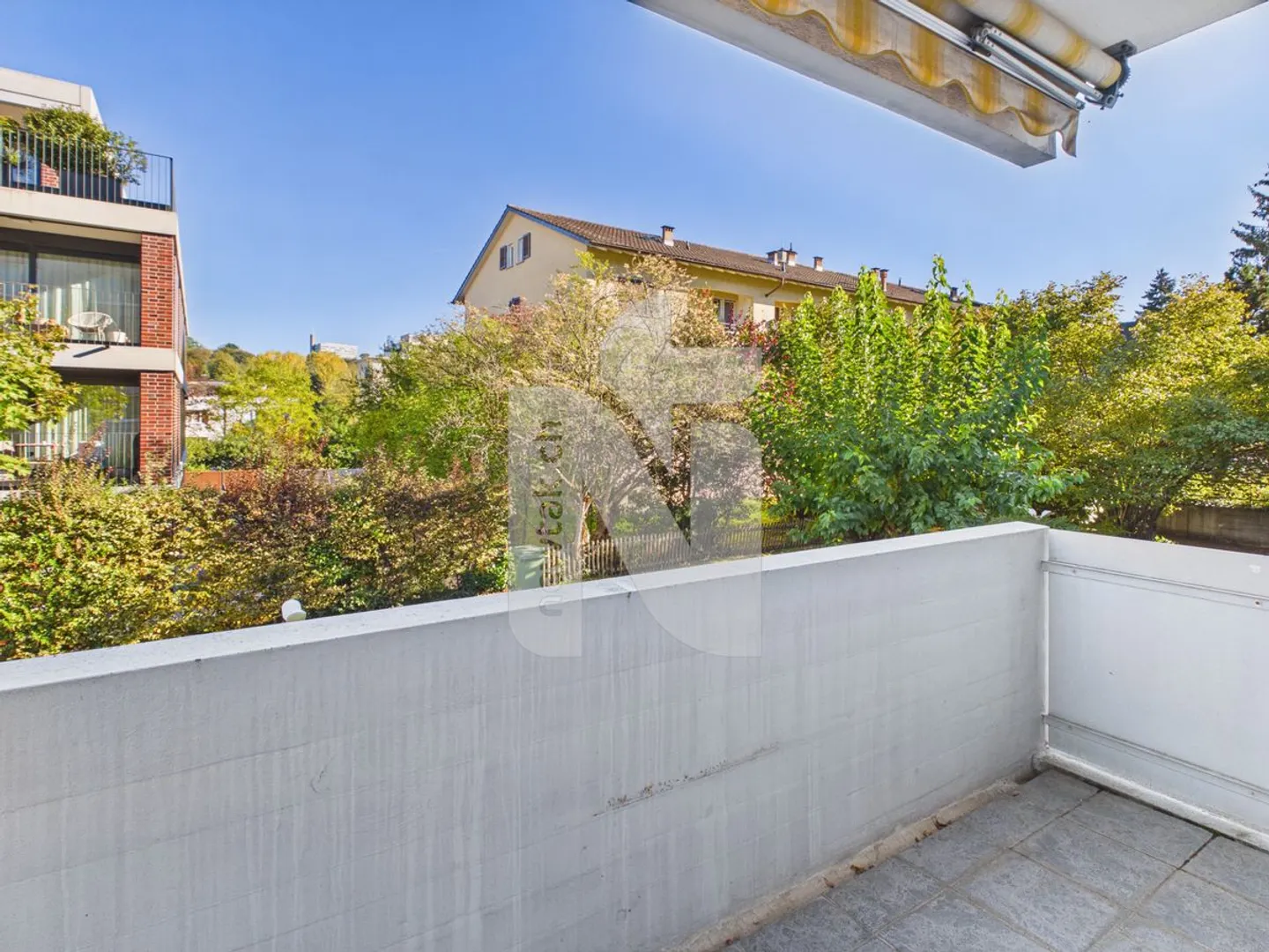 Appartement 5.5 pièces avec accès au jardin et garage privé - Photo 6 sur 12