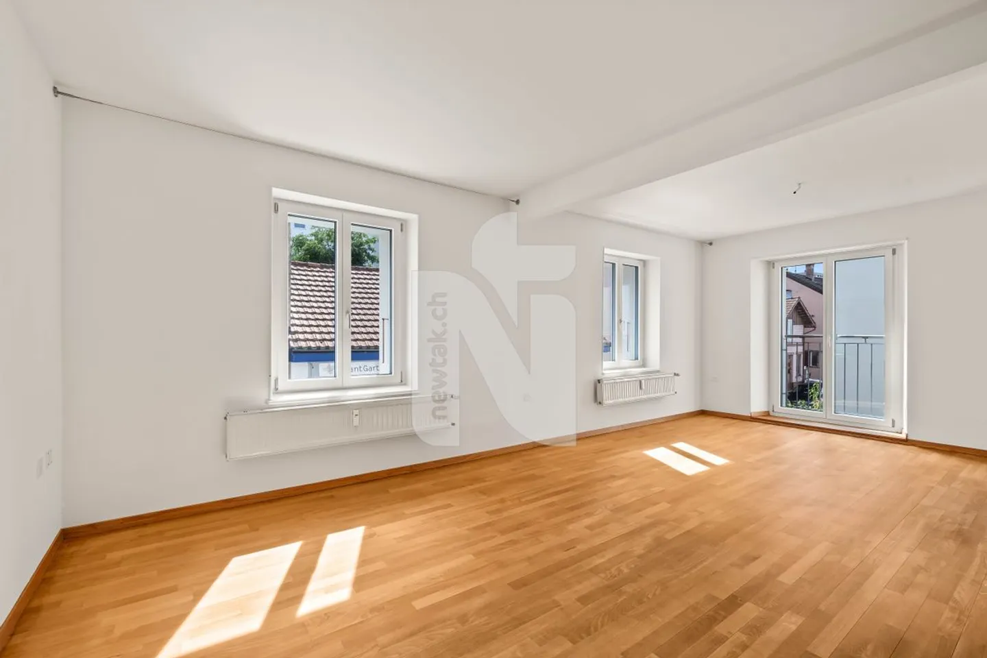 Attractive Yield Multi-Family House with Generous Living Units in Desirable Location in Binningen - Photo 6 of 13