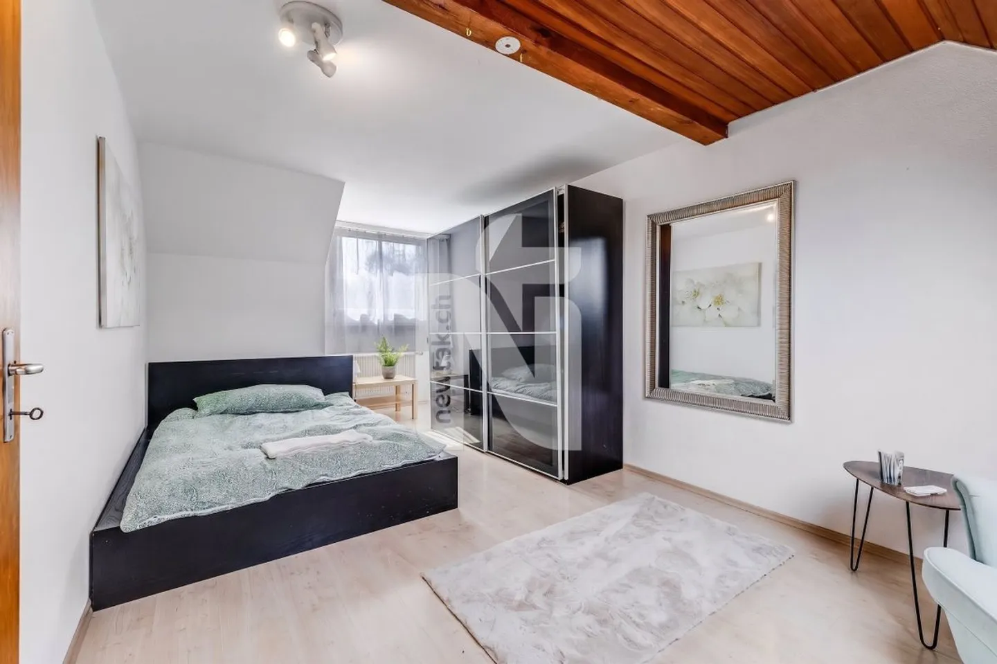 Maison familiale spacieuse avec jardin, garage et système solaire dans un endroit calme et central - Photo 13 sur 13
