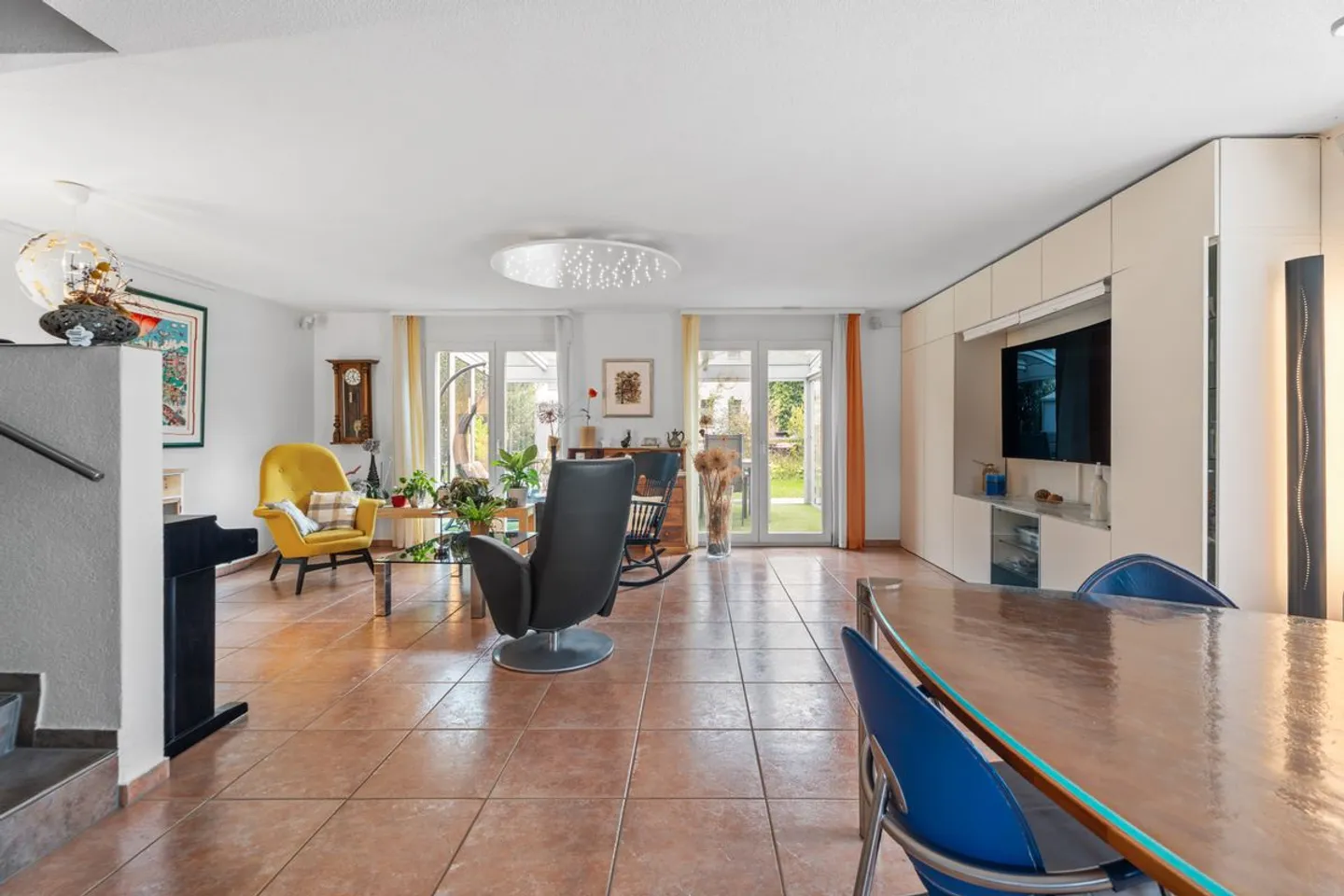 Bellissima e moderna casa bifamiliare di 5,5 stanze con 147m2 di superficie abitabile netta - Foto 2 di 13