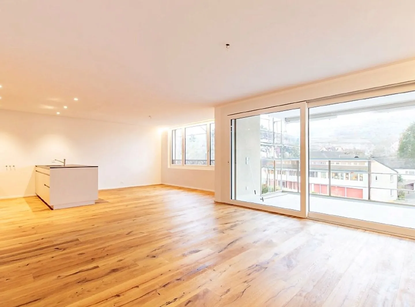 Exklusives Wohnerlebnis: Neuwertige 4.5-Zimmer-Wohnung - Foto 2 von 8