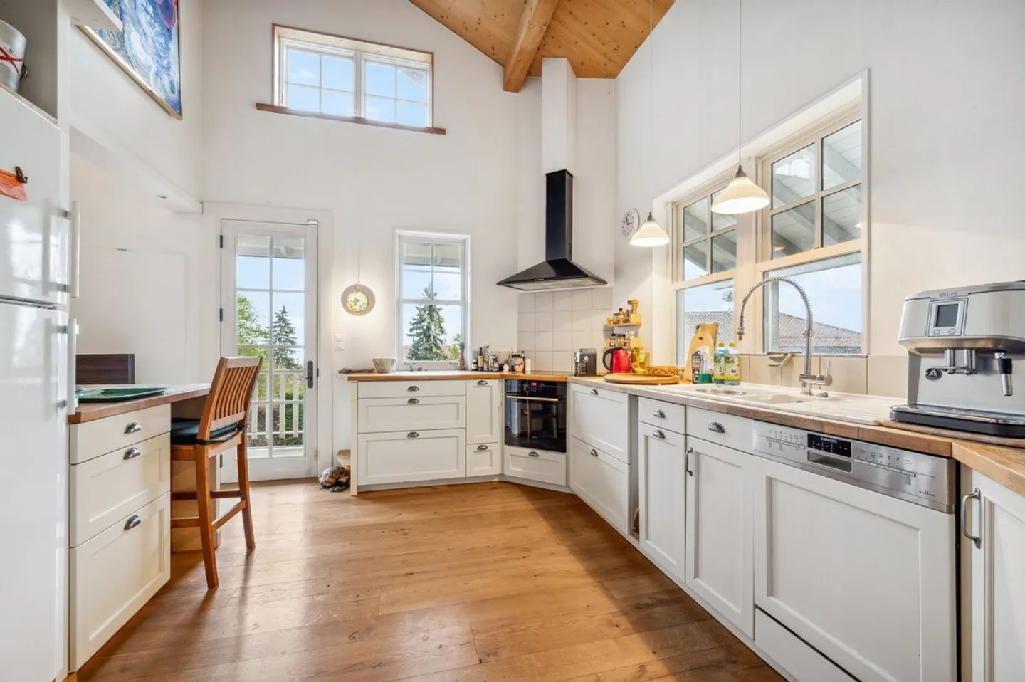 Casa indipendente dal carattere unico in una zona tranquilla - Foto 4 di 10