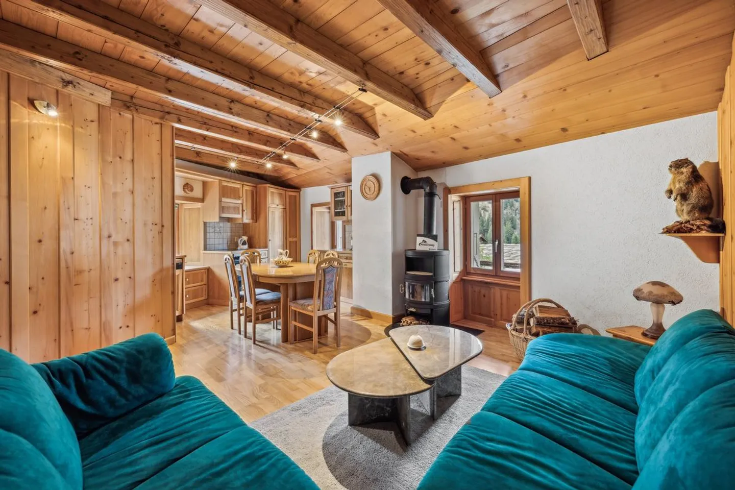 Nische im Herzen der Berge - 6,5-Zimmer-Wohnung in Bourg-St-Pierre - Foto 2 von 4