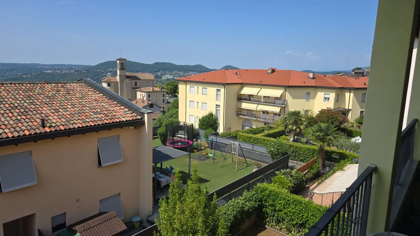 Castel San Pietro - Villa a Schiera 6.5 locali con vista panoramica - Foto 1 di 6