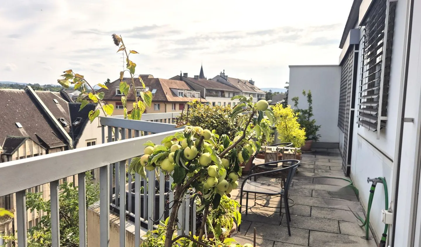 Attic / Maisonette Apartment. Rare Opportunity in Top Location in BS! - Photo 10 of 13