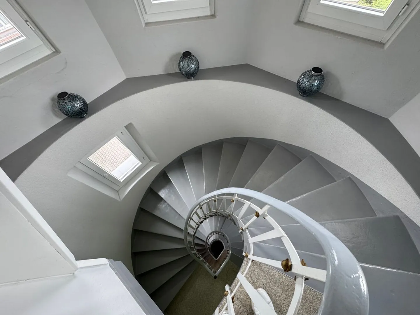Einmalige Gelegenheit - Lichtdurchflutete Wohnung mit privater Dachterrasse über Zürich - Foto 11 von 13