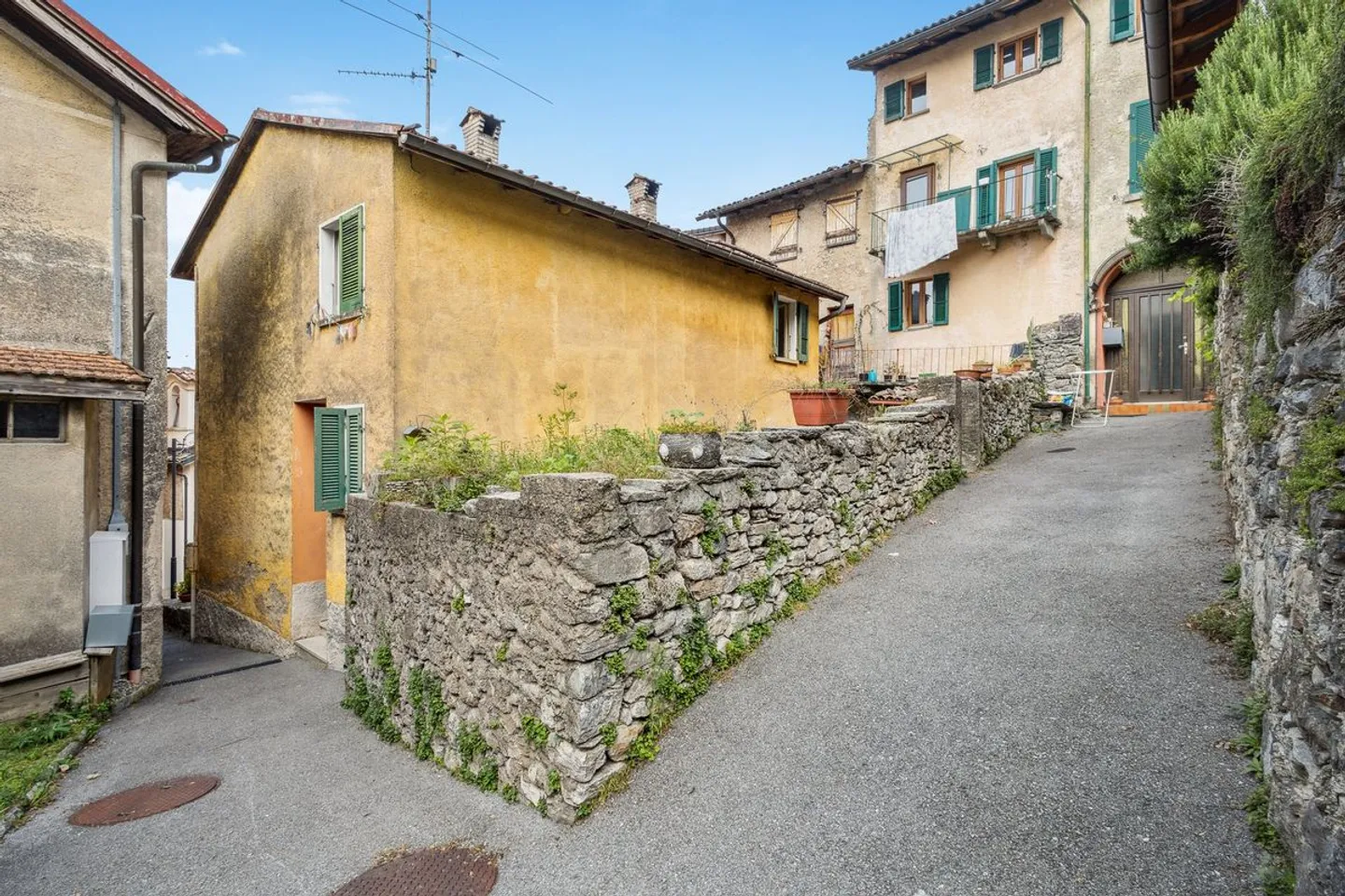 Ristrutturata nel nucleo - 4.5 locali con Vista lago - Foto 8 di 9