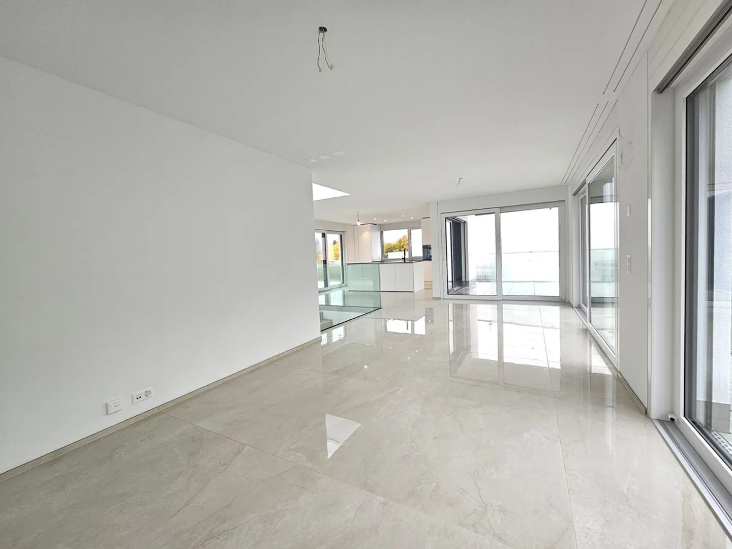 TOP NEW BUILDING IN TOP LOCATION (APT-E) - Photo 6 of 13