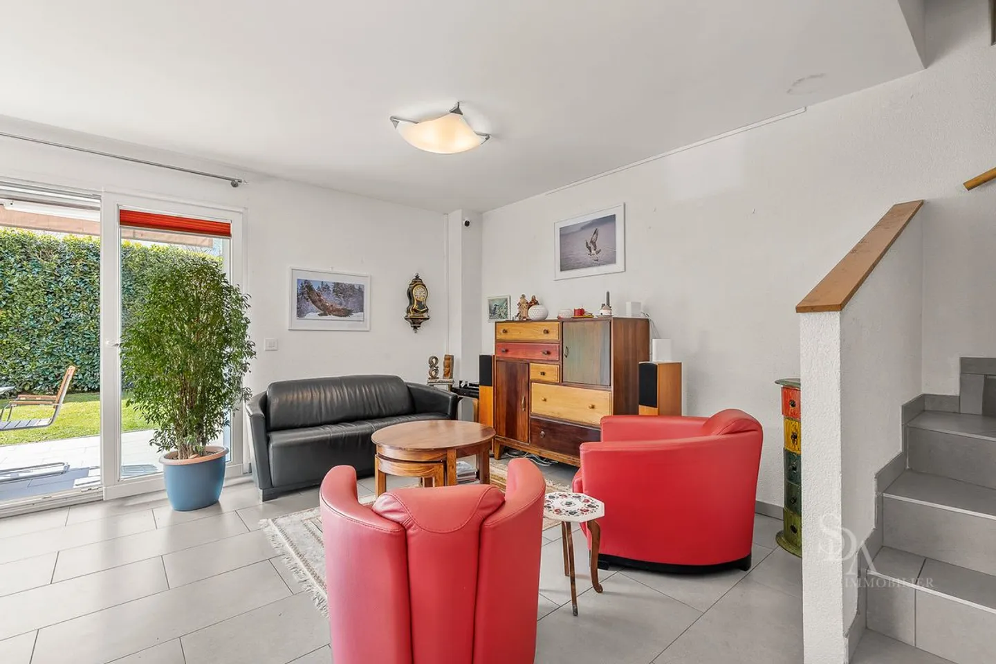 Very nice adjoining house - Photo 6 of 8