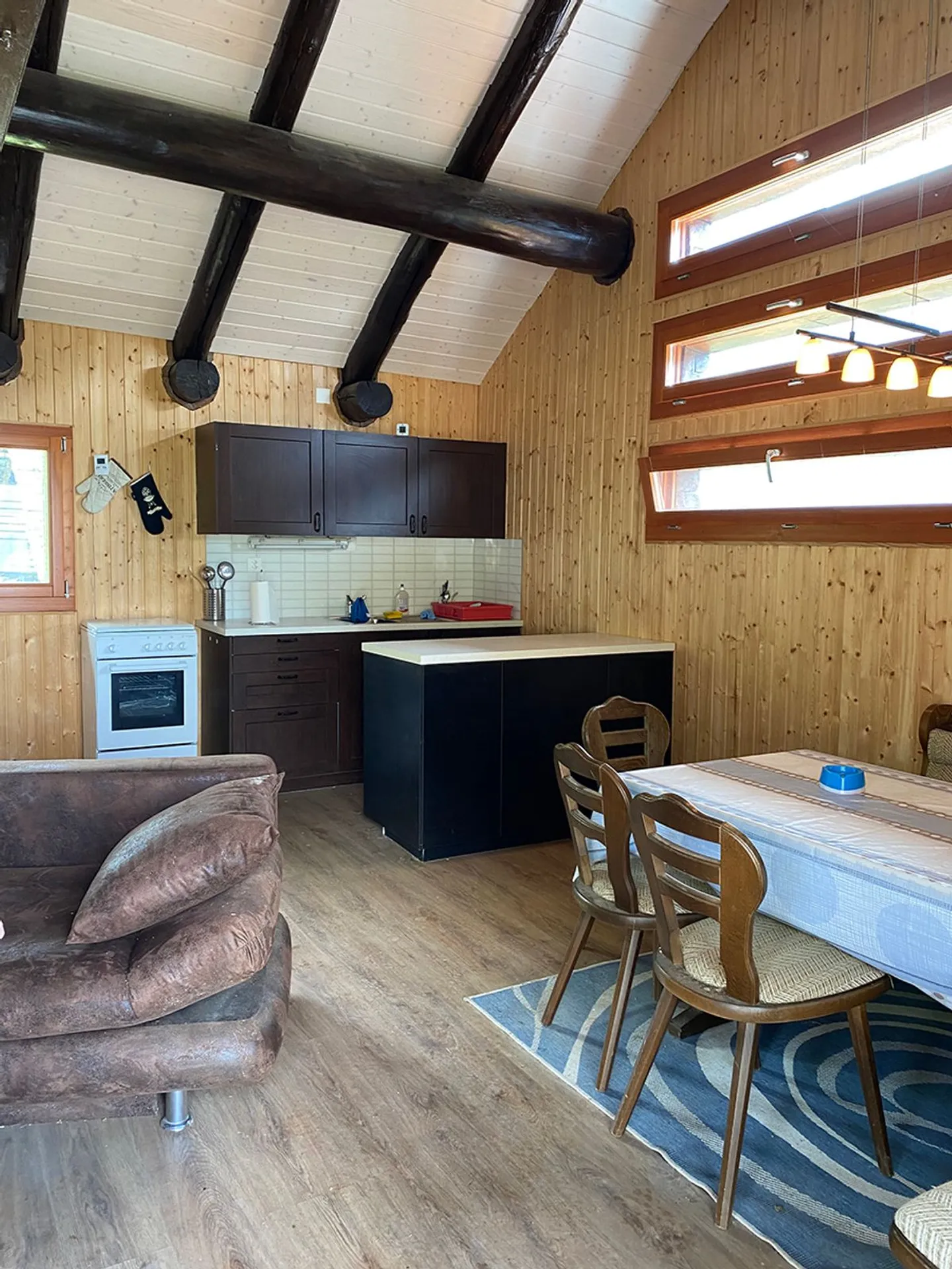 Le charme du rustique récupéré d'une grange - Photo 3 sur 10