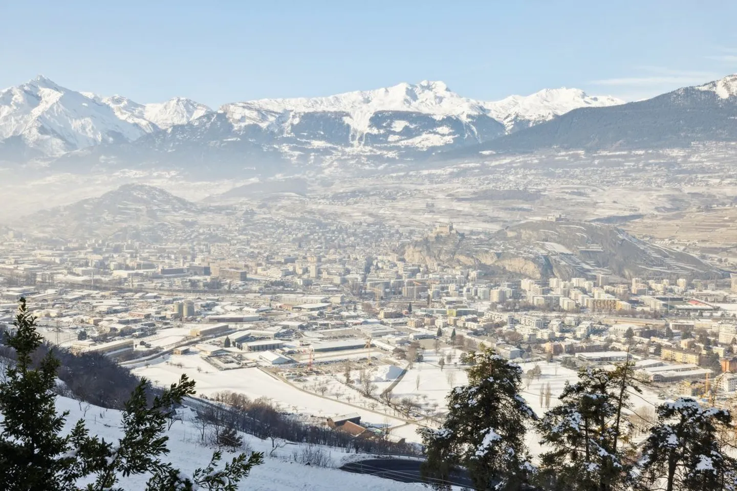 Appartamento 3.5 locali con soffitta sulle alture di Sion - Foto 6 di 11