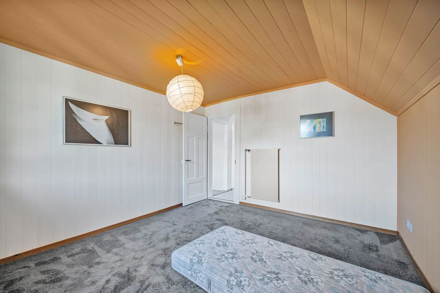 Ampia casa unifamiliare con 9 stanze a Bütschwil - Foto 11 di 13