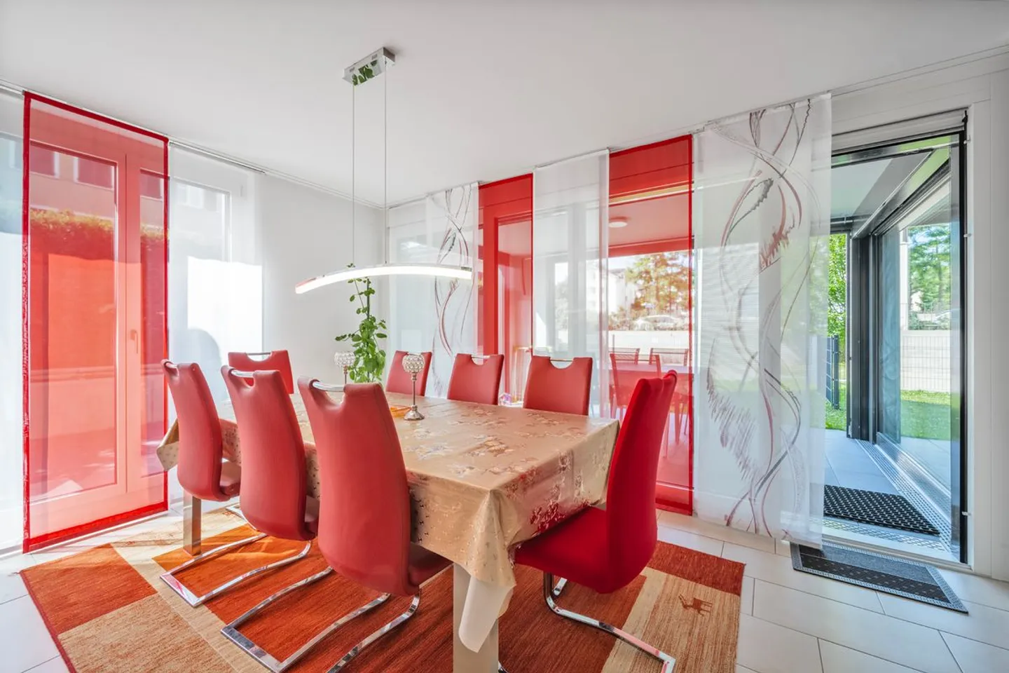 RISERVATO - Bellissimo appartamento di 4,5 locali in vendita a Oberuzwil - Foto 4 di 12