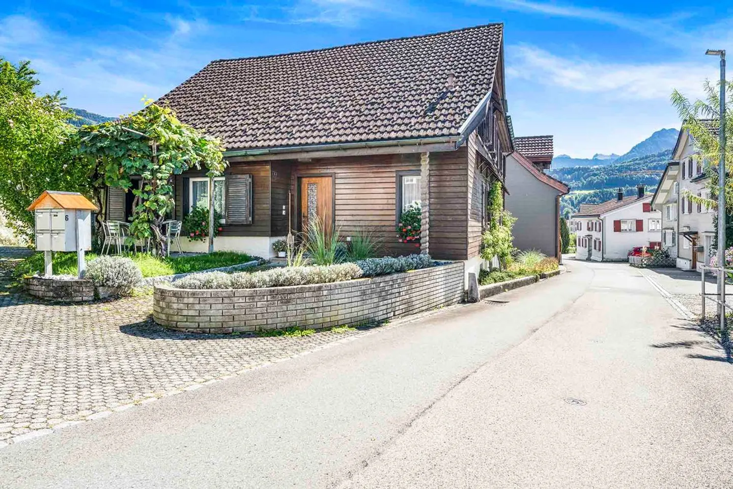 Gemütliches Studio zum Verkauf in Neu St. Johann SG - Foto 1 von 9