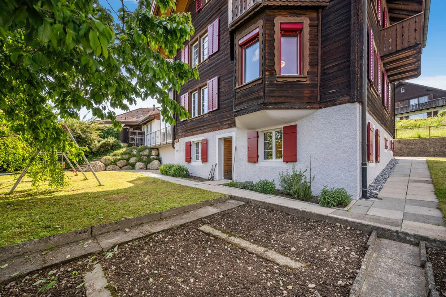 Ampia casa unifamiliare con 9 stanze a Bütschwil - Foto 12 di 13