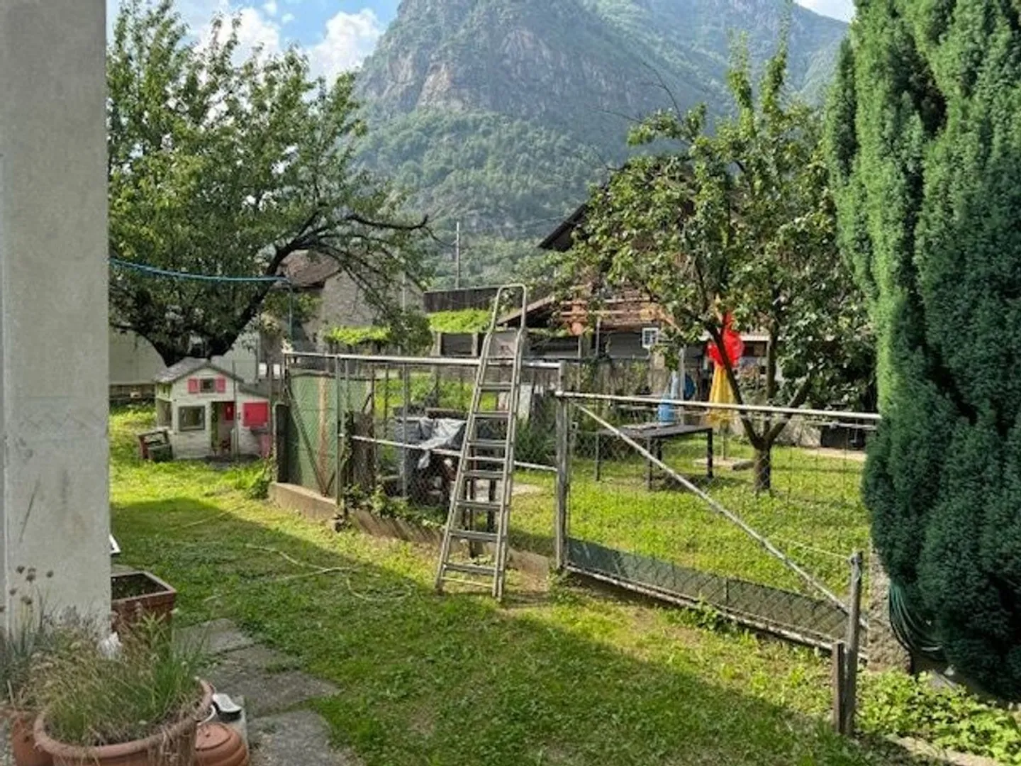 BIASCA - su terreno di mq 850 - CASA da ristrutturare - Foto 5 di 6