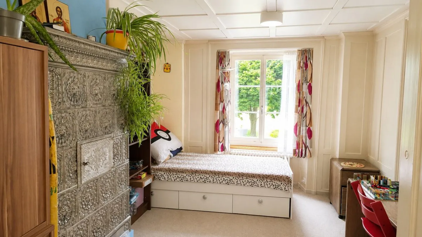 Versatile Residential House for Rent in Linthal - Photo 8 of 13