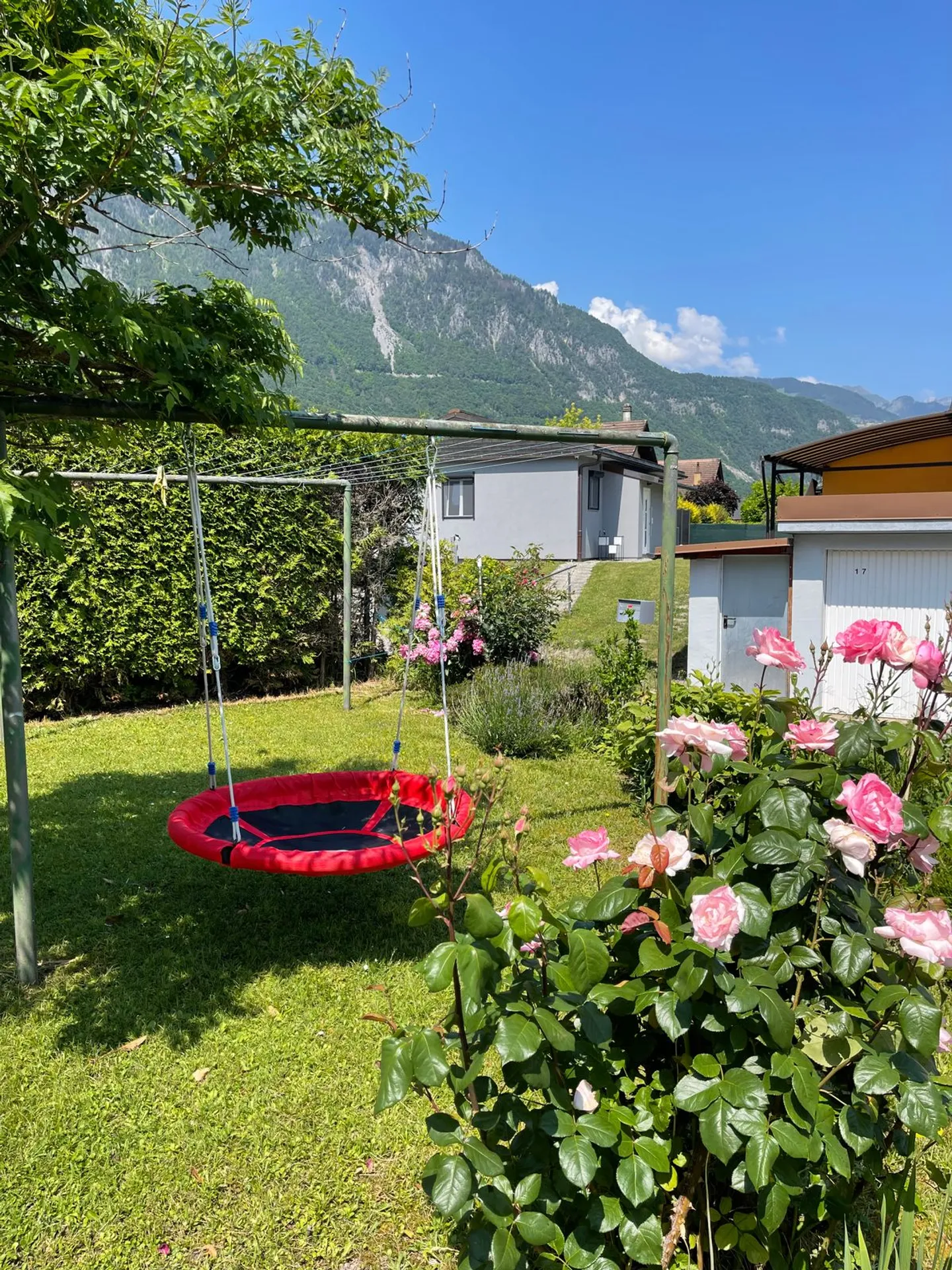 Appartement Charmant avec Vue sur les Montagnes - Photo 9 sur 9