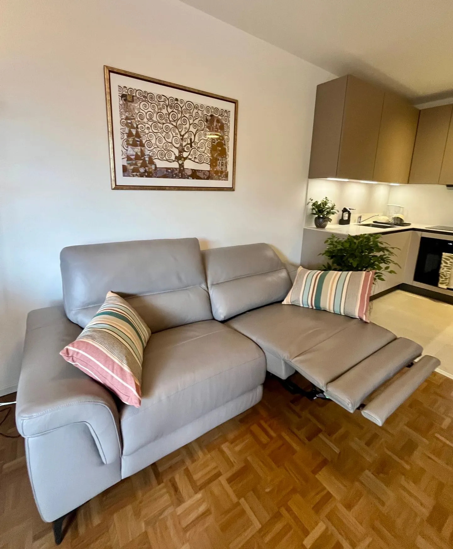 Renovated Apartment by Lake Lugano - Photo 4 of 12