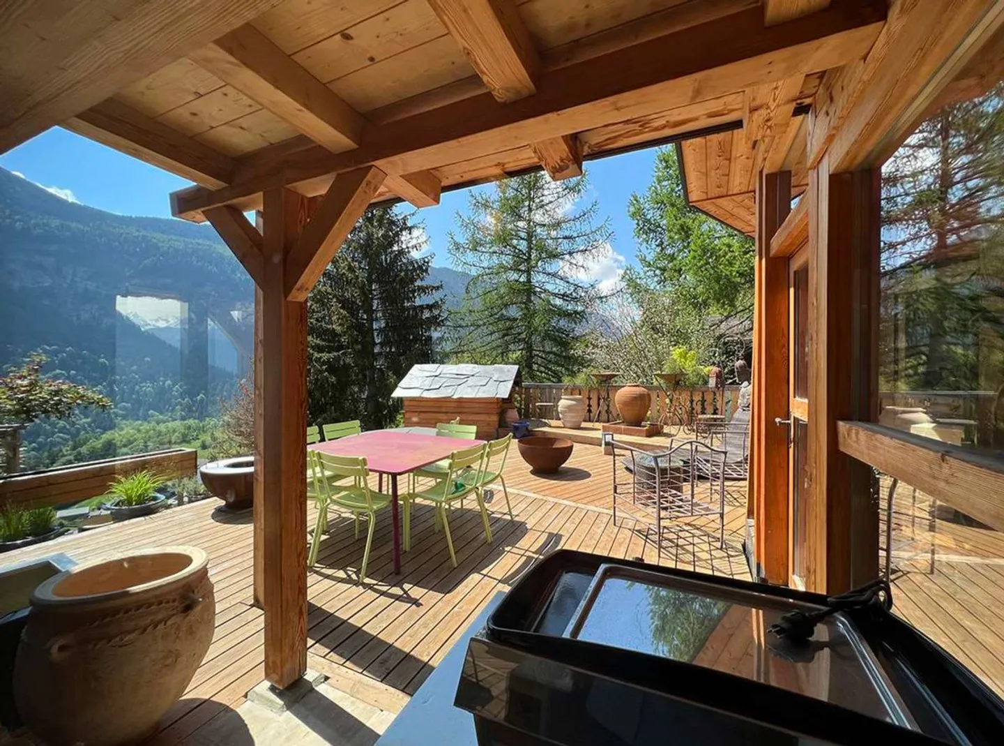 Spaziosa casa di 7 locali con vista a Salvan - Foto 7 di 13