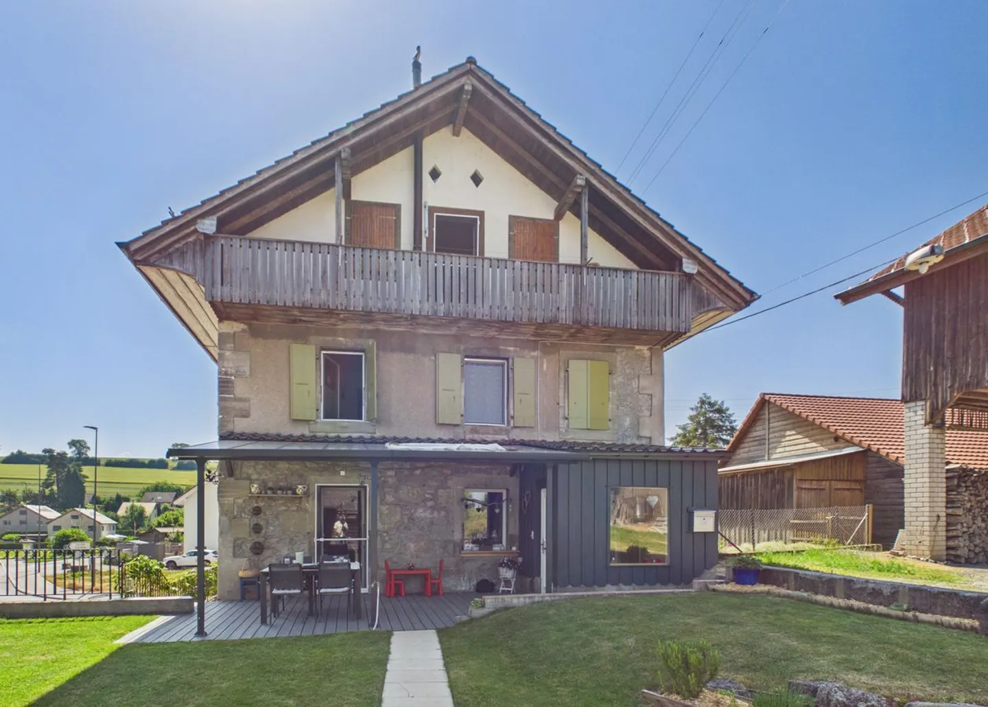 Charming detached house 6.5 rooms + independent studio - Photo 1 of 9