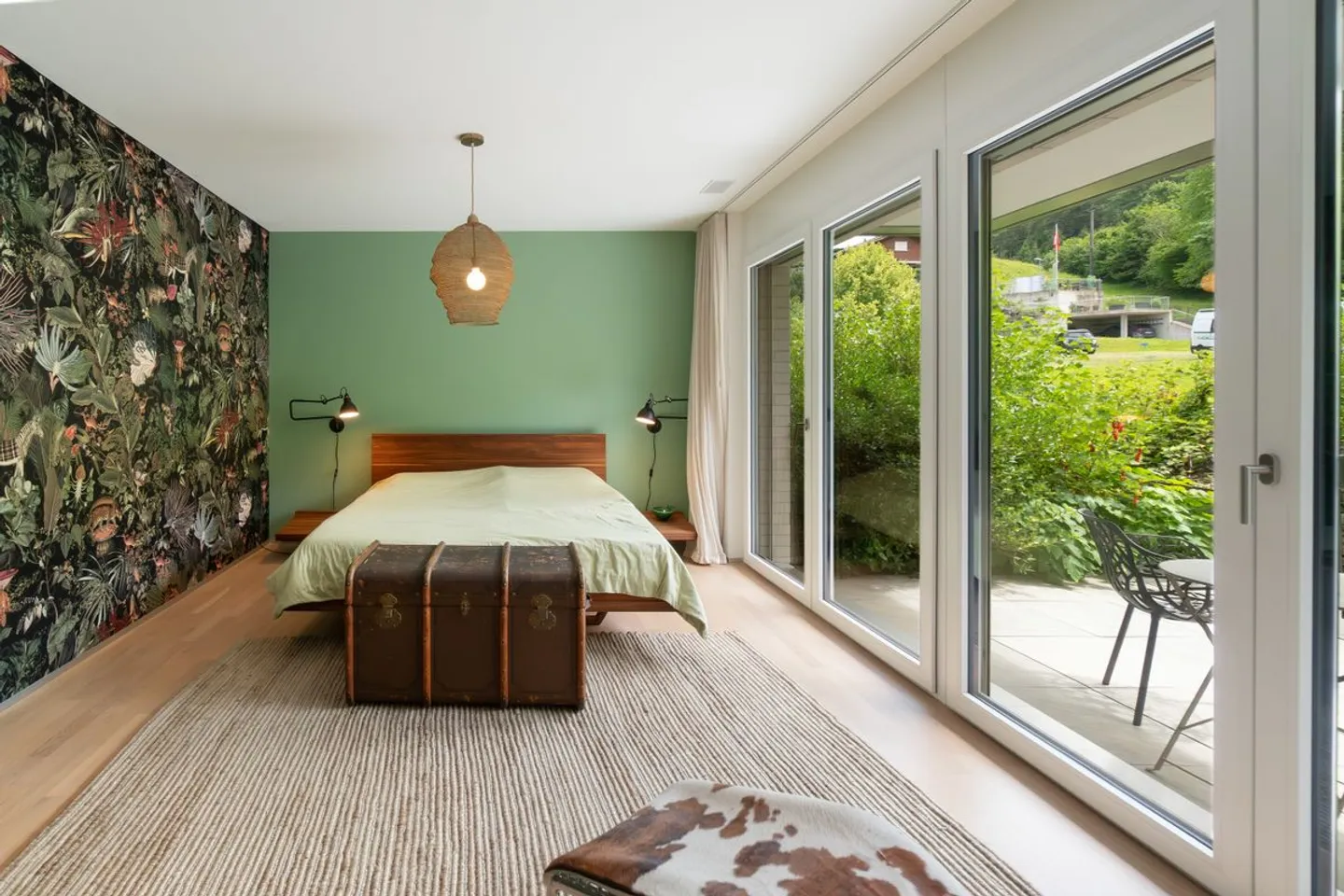 Exclusive semi-detached family house with exceptional spatial feeling - Photo 9 of 13