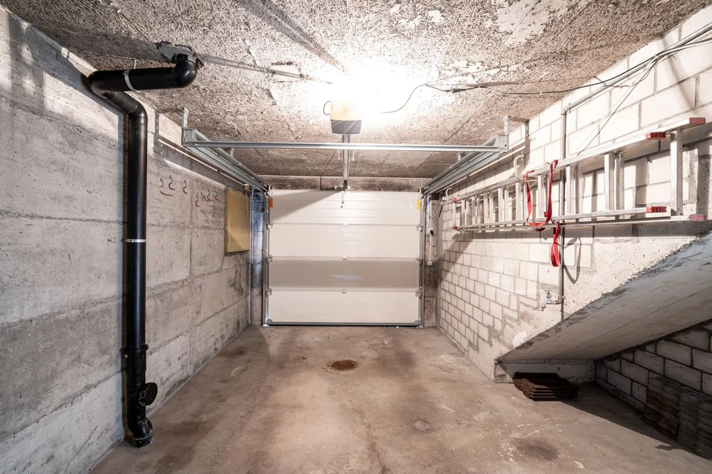 Maison individuelle de 6,5 pièces avec vue panoramique dans un emplacement ensoleillé et calme à Schüpfheim LU - Photo 7 sur 13
