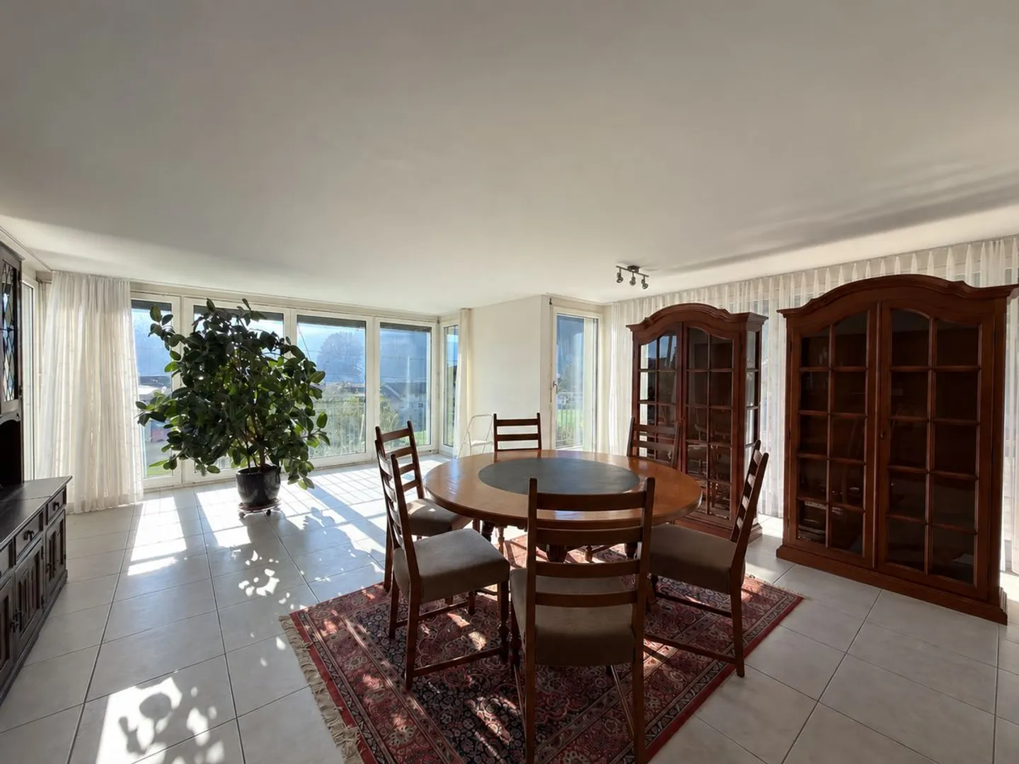 Well-maintained multi-family house with a wide view - Photo 7 of 10