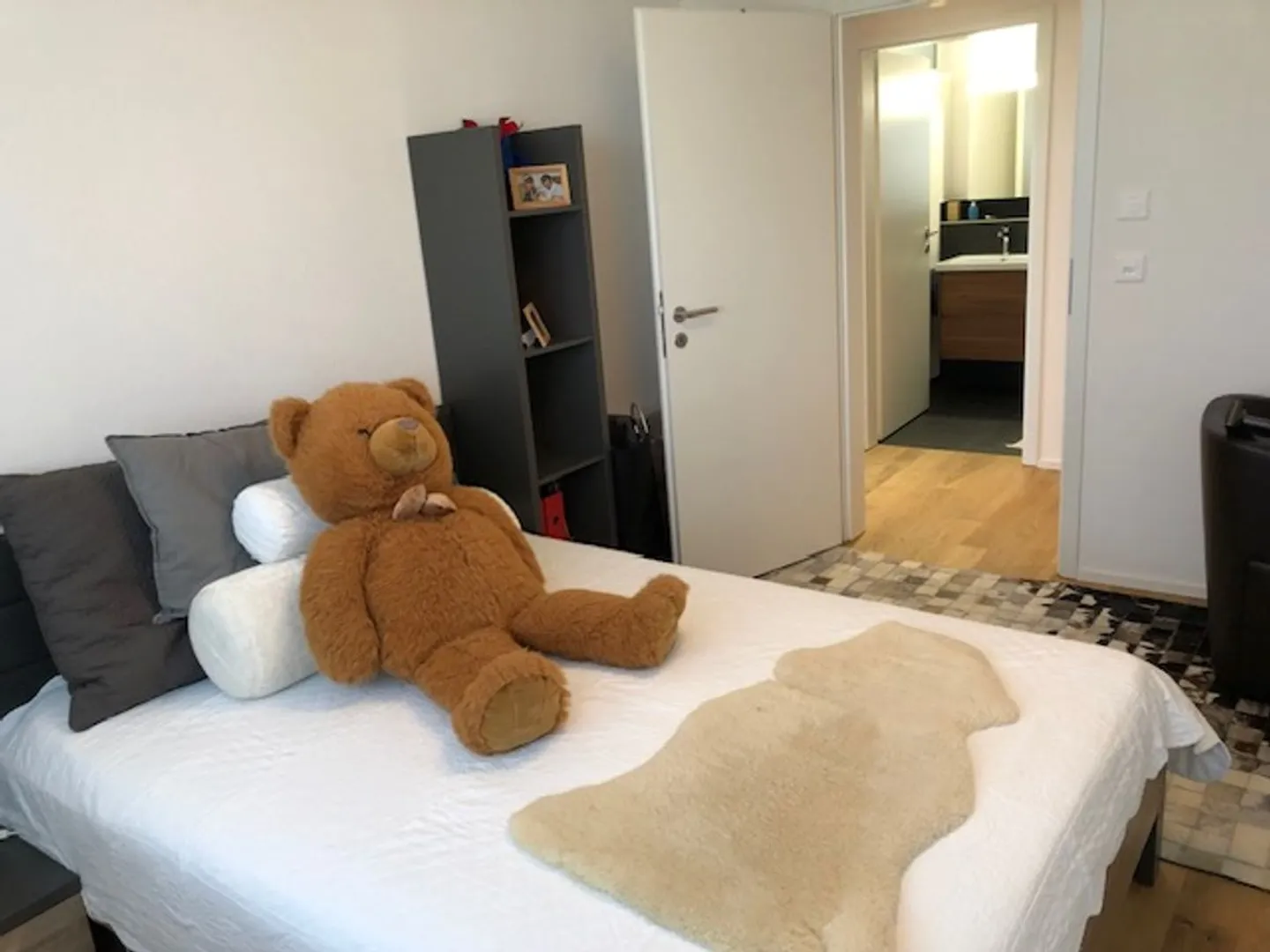 Chambre lumineuse avec salle de bain privée à louer, proche de la nature avec vue à Müllheim - Photo 1 sur 9