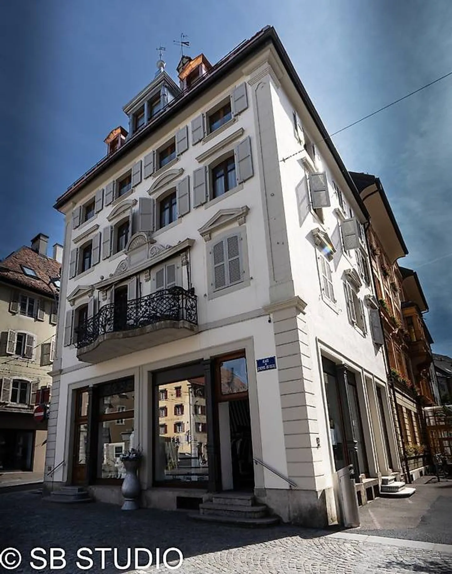 Office or shop of 107 m² for rent in La Chaux-de-Fonds - Photo 4 of 10