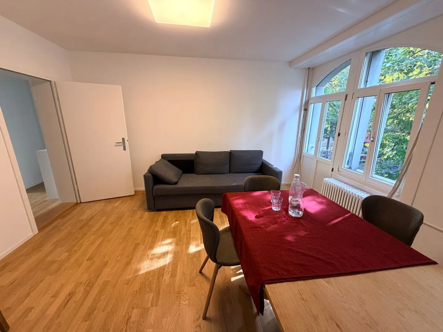 Flatmate wanted: bright room in a renovated 3-room apartment, Zurich-Oerlikon - Foto 5 von 9
