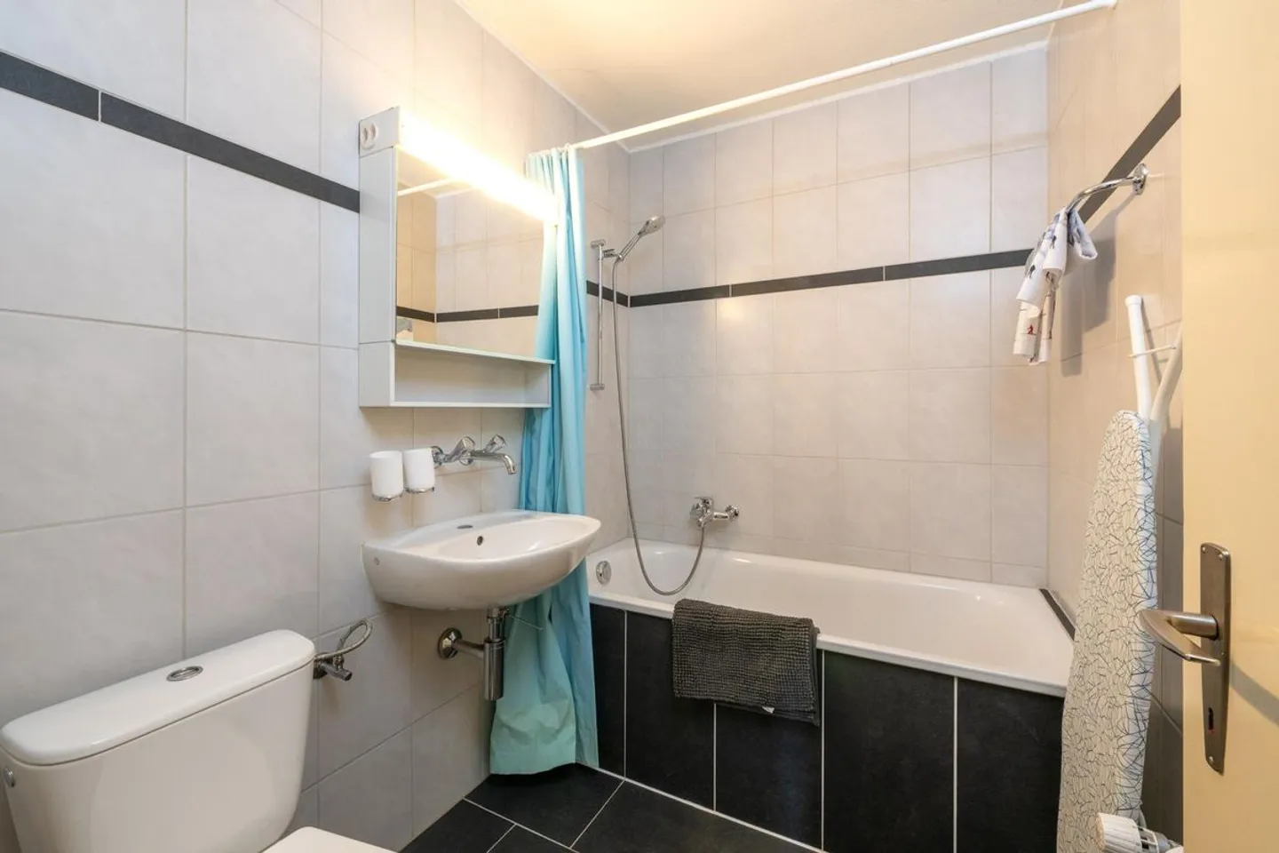 Charming 3.5-Room Apartment for Rent in Sankt Moritz, WINTER SEASON  - Foto 3 di 11