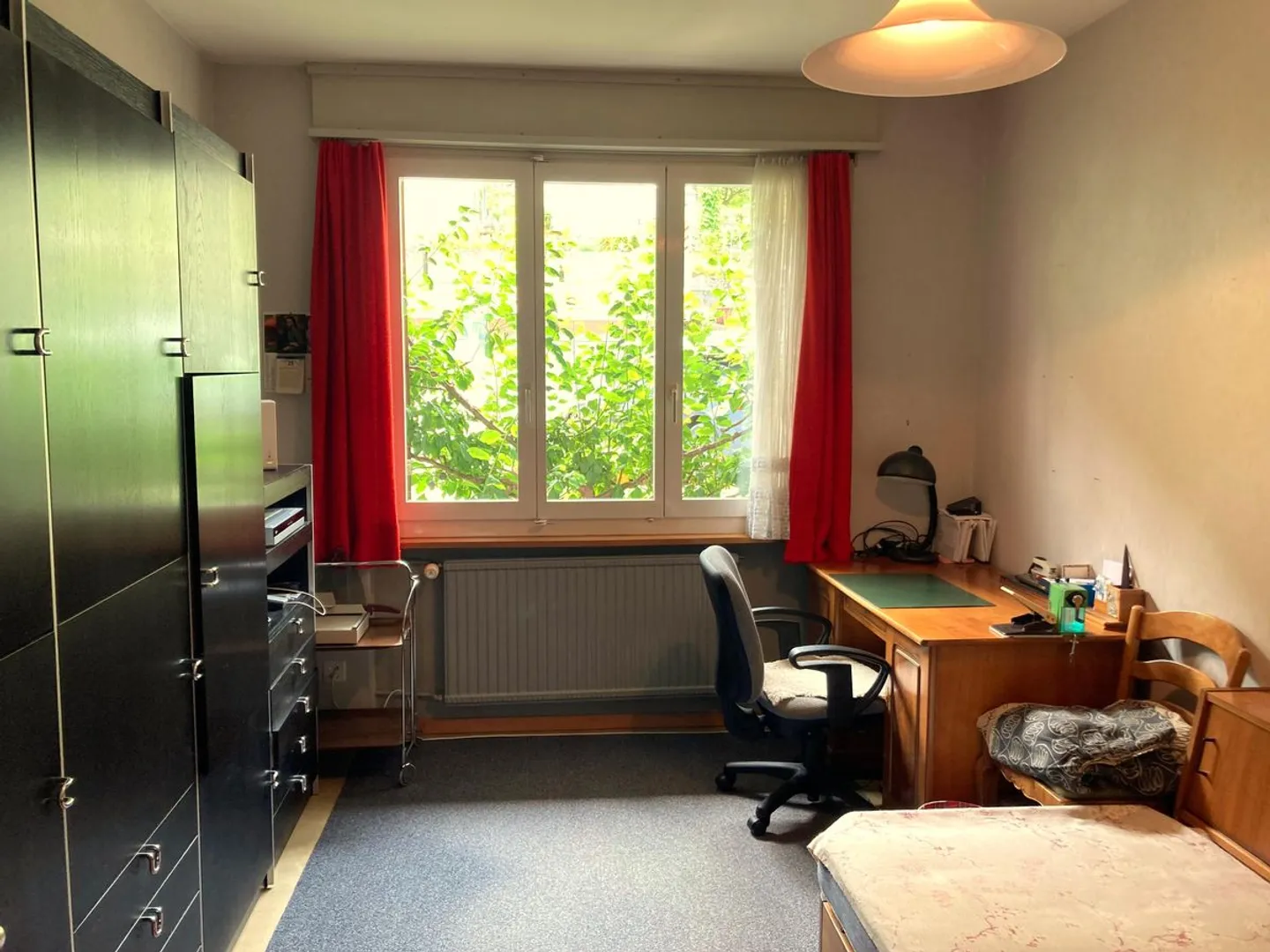 Charmantes 6.5-Zimmer-Einfamilienhaus mit Garten in Ostermundigen - Photo 11 sur 13